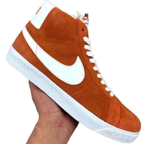 NIKE SB ZOOM BLAZER MID SAFETY ORANGE-WHITE SZ 10 |864349-800| - Picture 2 of 10